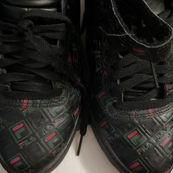 FILA - Picture 7 of 11